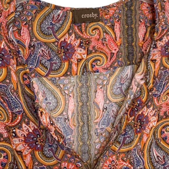 crosby. Paisley print blouse v neck with drawstring waist size small 100% rayon - Picture 2 of 3